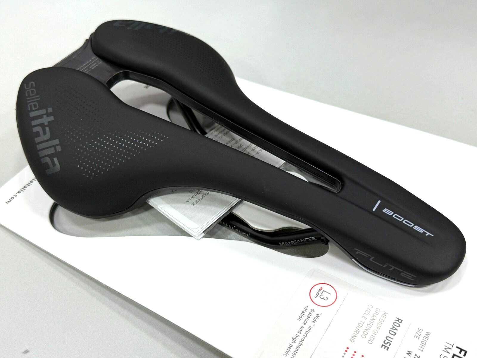 Selle Italia Flite Boost TM Superflow Manganese Rail Saddle L3 (145x250mm) Black