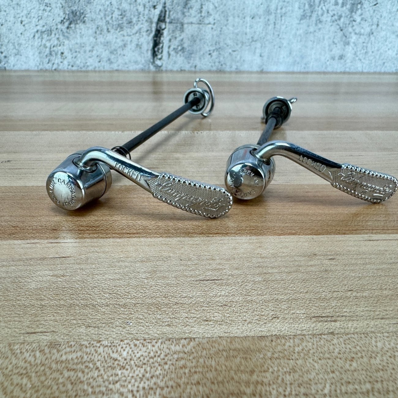 Light Use! Campagnolo Brev Front and Rear 100/130mm Quick Release Skewers