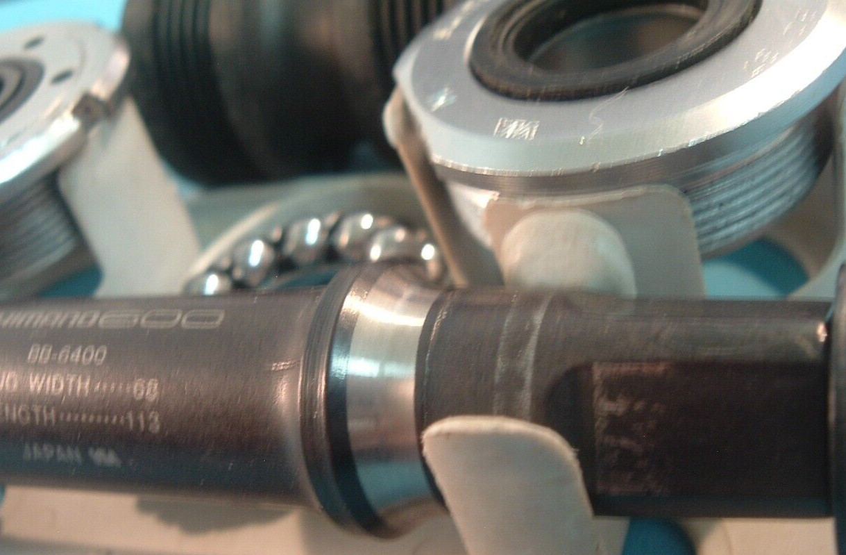 Shimano 600 Ultegra 68x 113MM BB-6400 Road Bottom Bracket-English- Near-Mint-