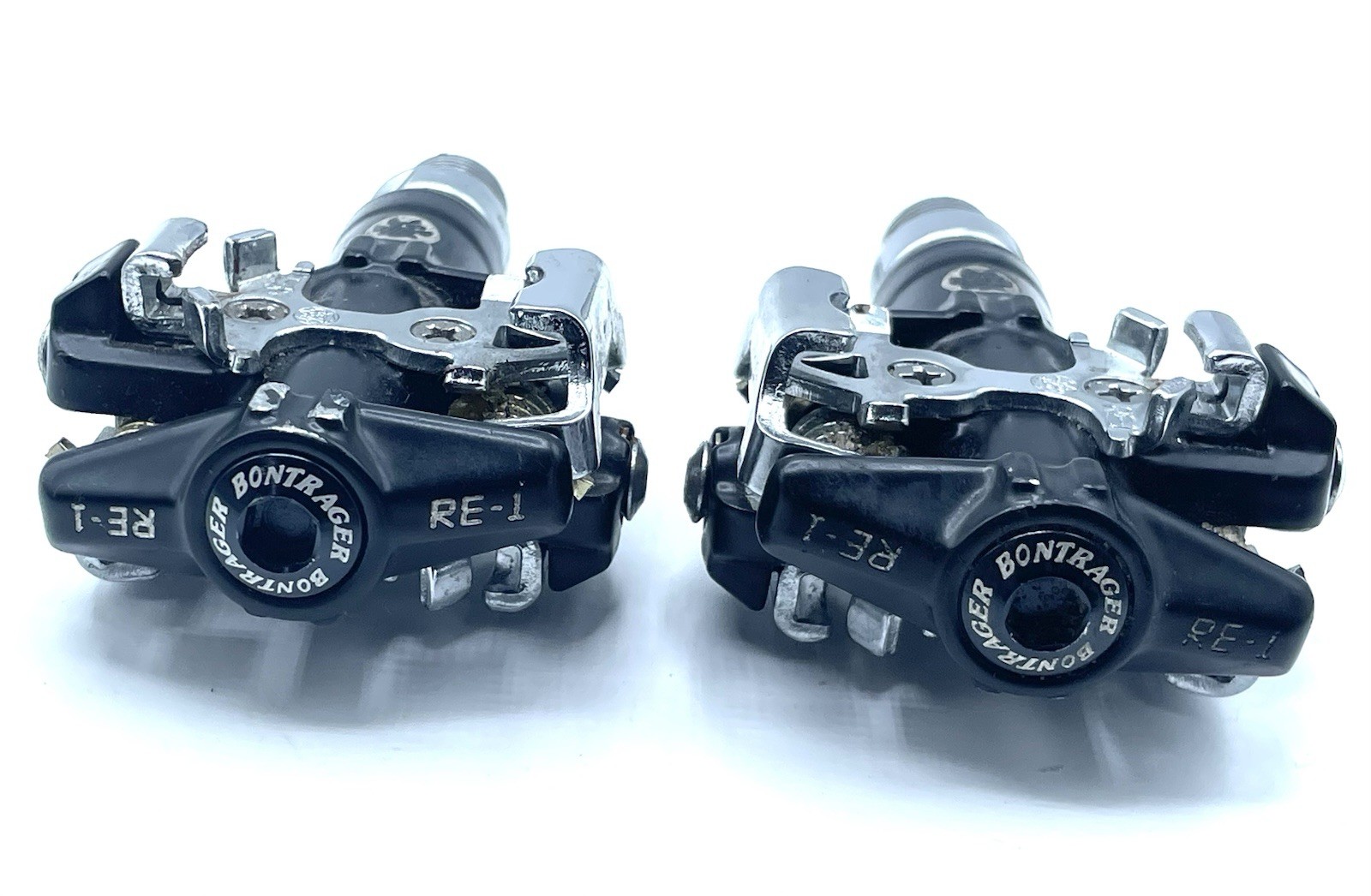 Bontrager RE-1 Clipless Pedals Black / Silver Dual Sided Mountain Bike