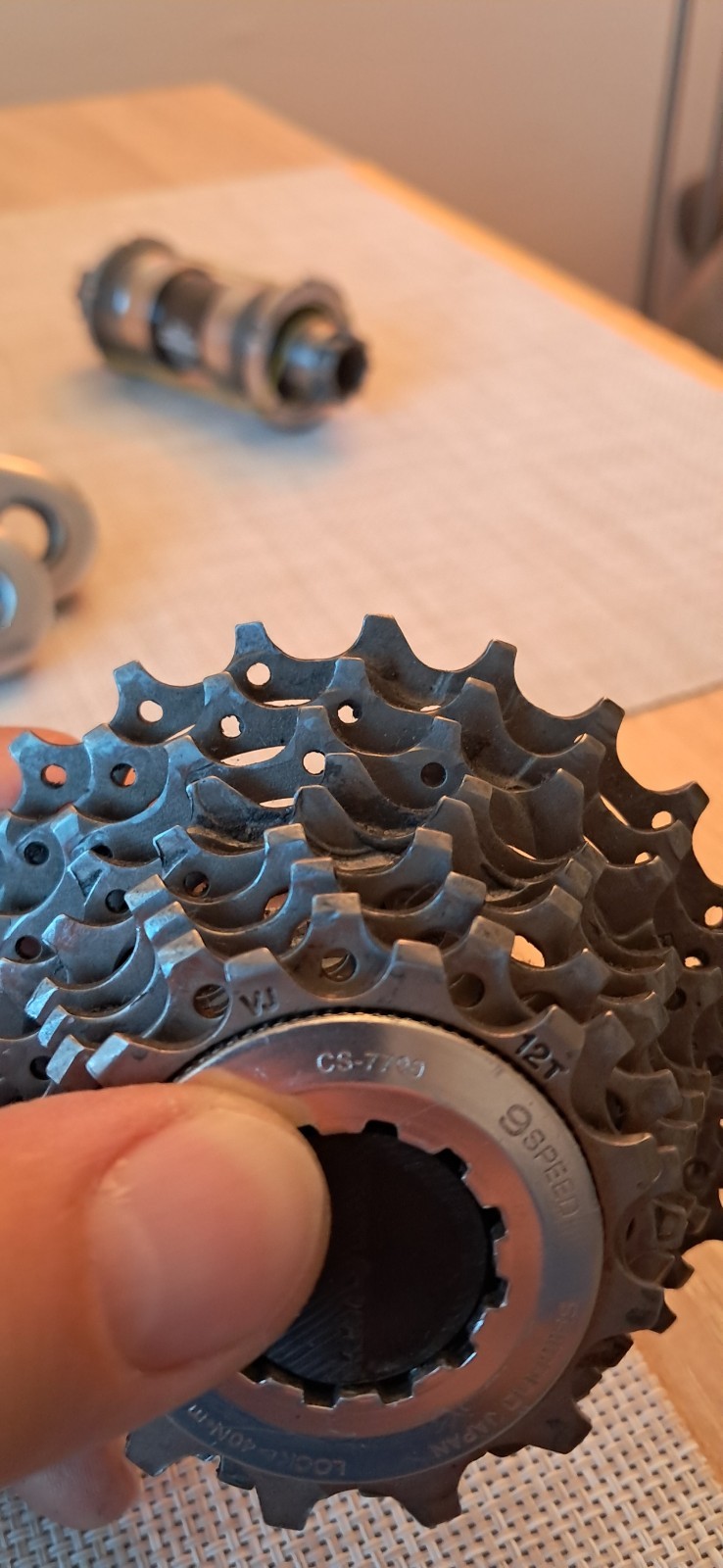 Shimano Dura Ace 7700 crankset + extra