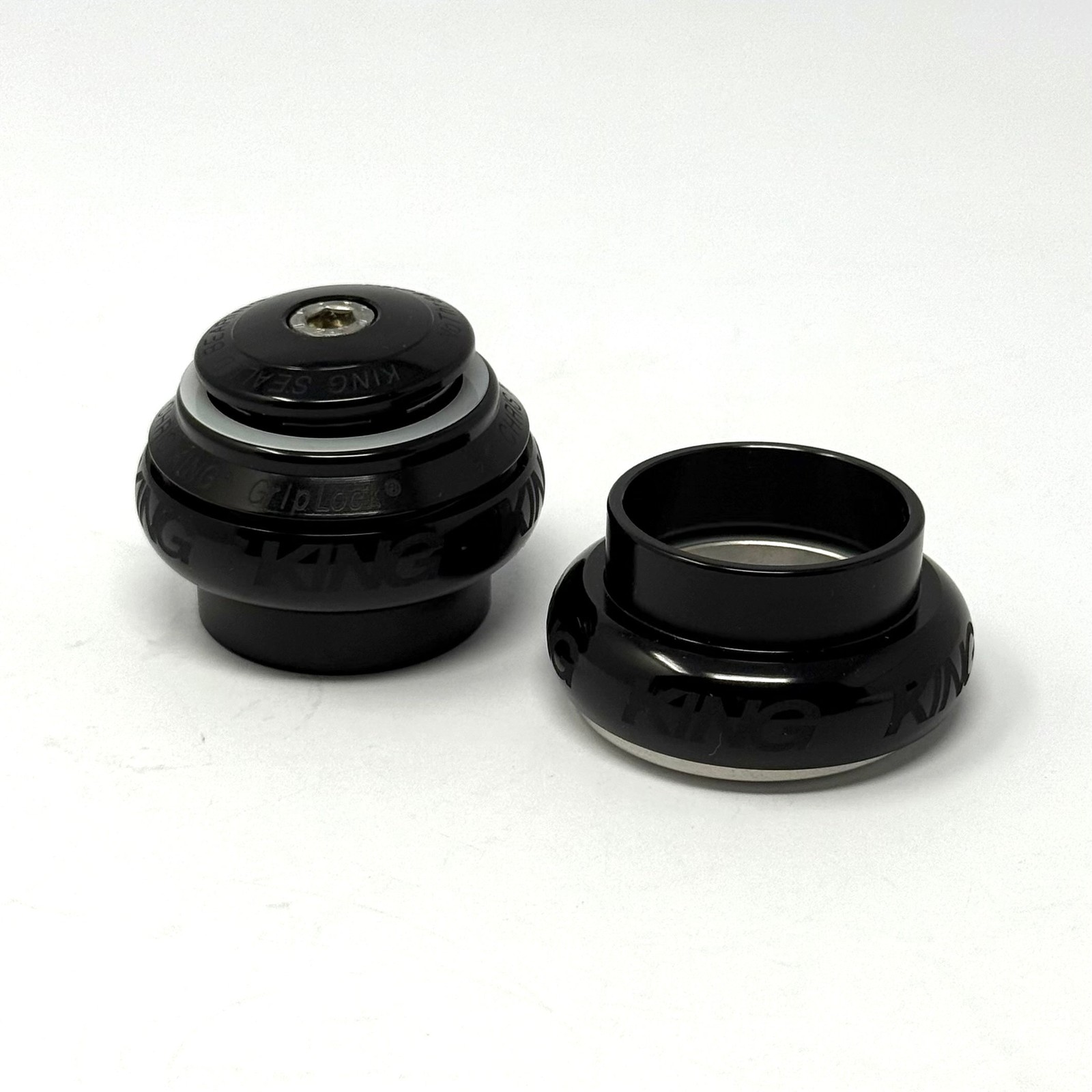 Chris King NoThreadSet 1-1/8 Threadless Headset Black BHB3 USA