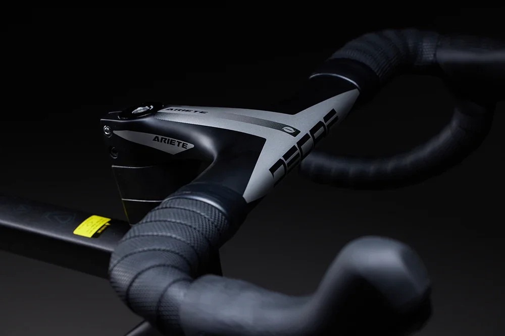 Carbon Road Bike Integrated Drop Bar -6 Degree Full Internal Cable 380-440mm