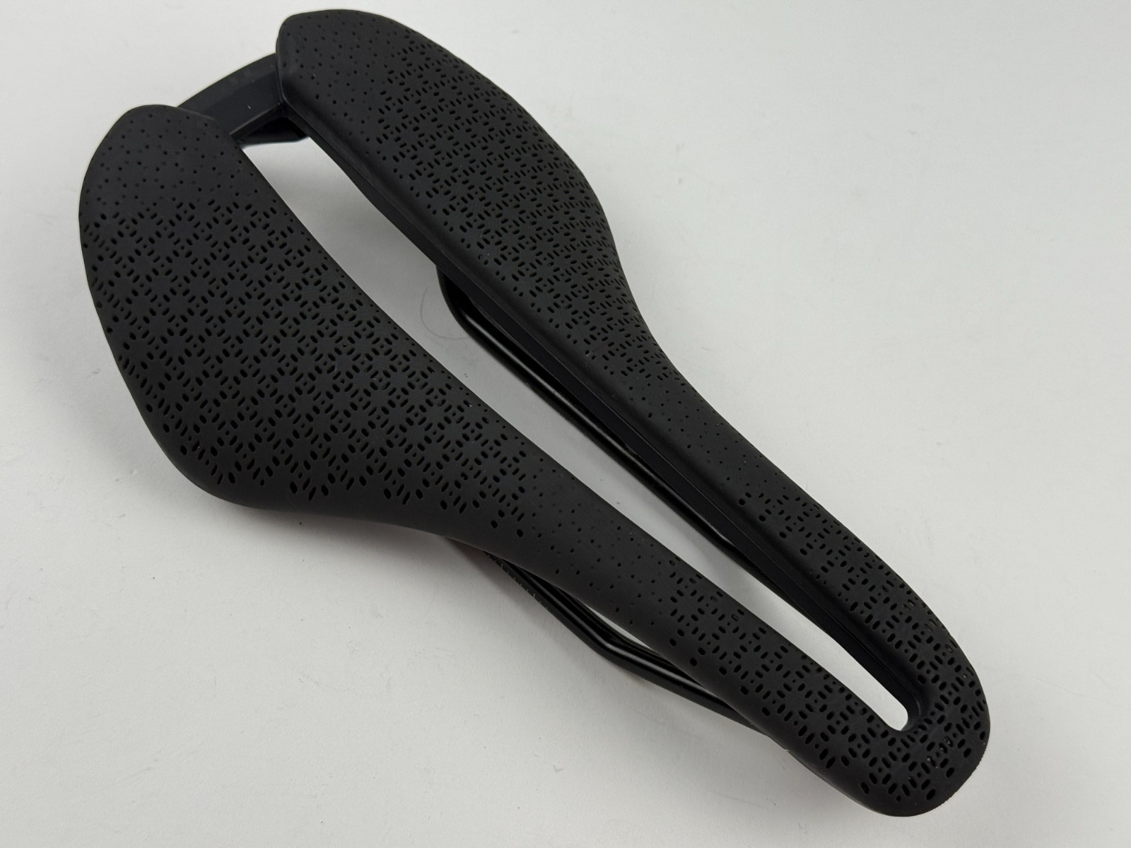 Trek Aeolus Elite AirLoom Saddle Alloy Rails SIZE 135mm Width
