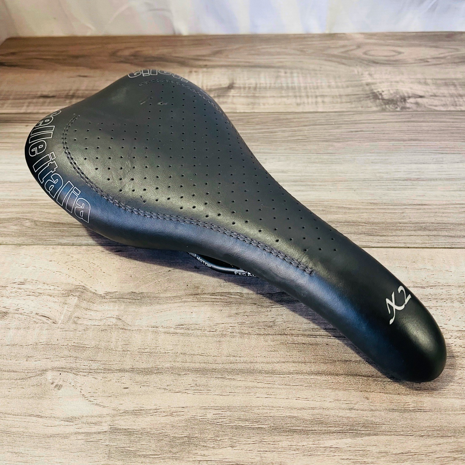 Selle Italia X2 Saddle 136mm 7×7 FEC Rails Black