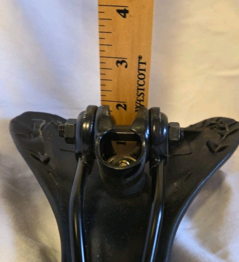 Mako D520 Hybrid Bike Saddle Black City Touring Road MTB