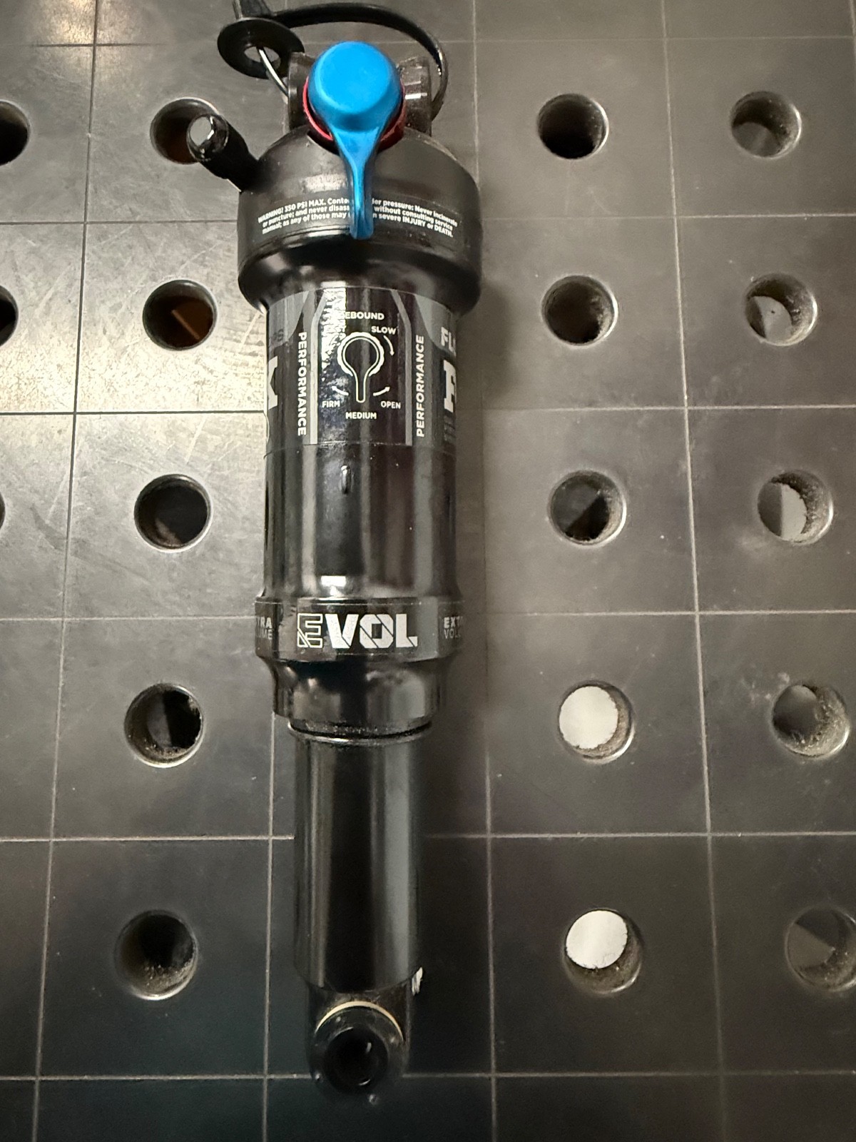FOX Float DPS Performance Rear Shock – EVOL SV, 3-Position (2)