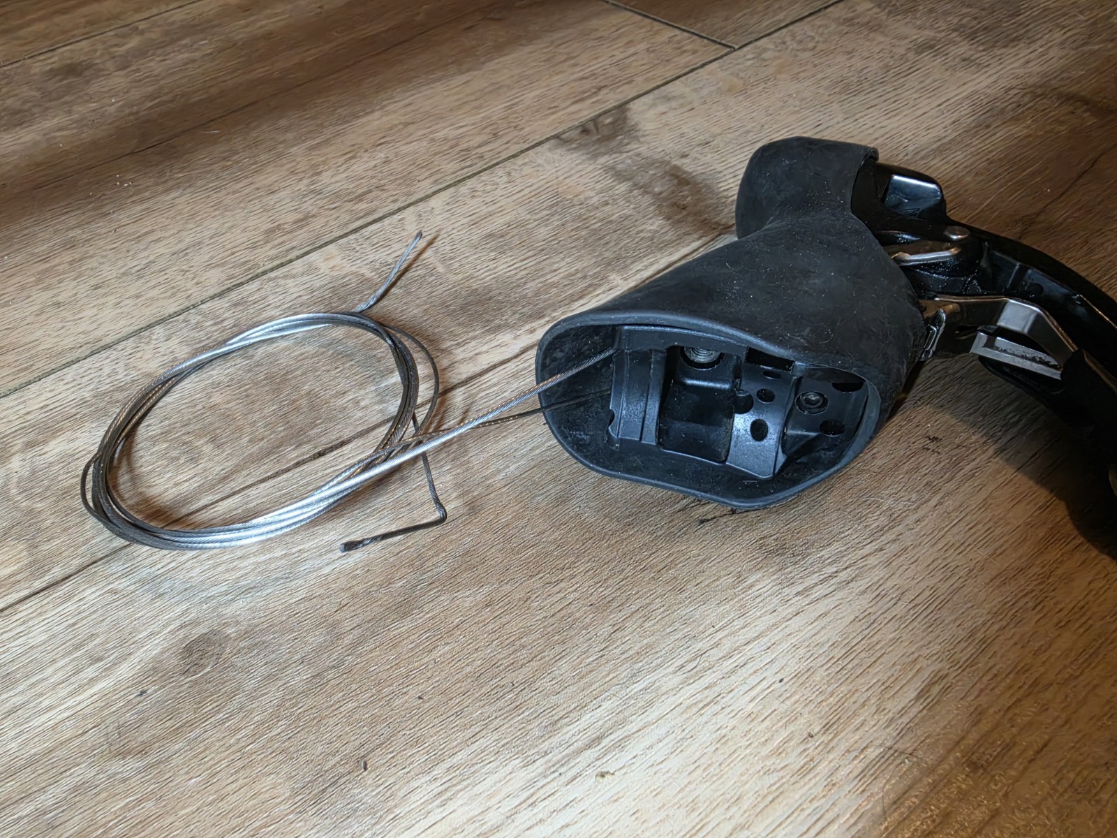 Shimano Ultegra ST-6700-L Left/Front Rim Brake Shifter for parts