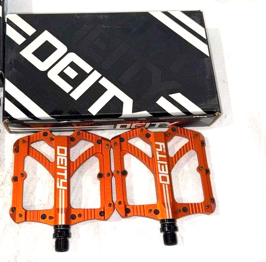 New Deity Bladerunner MTB Mountain Bike / Biking / Cycling Pedal Set, Orange