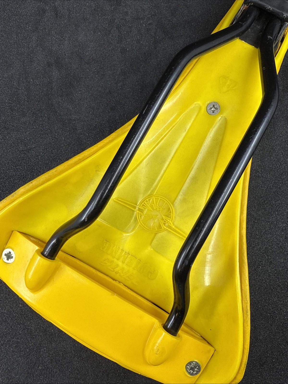 Gipiemme PENTA Saddle Dual Shock Absorber Yellow Steel Rails 270mm x 140mm