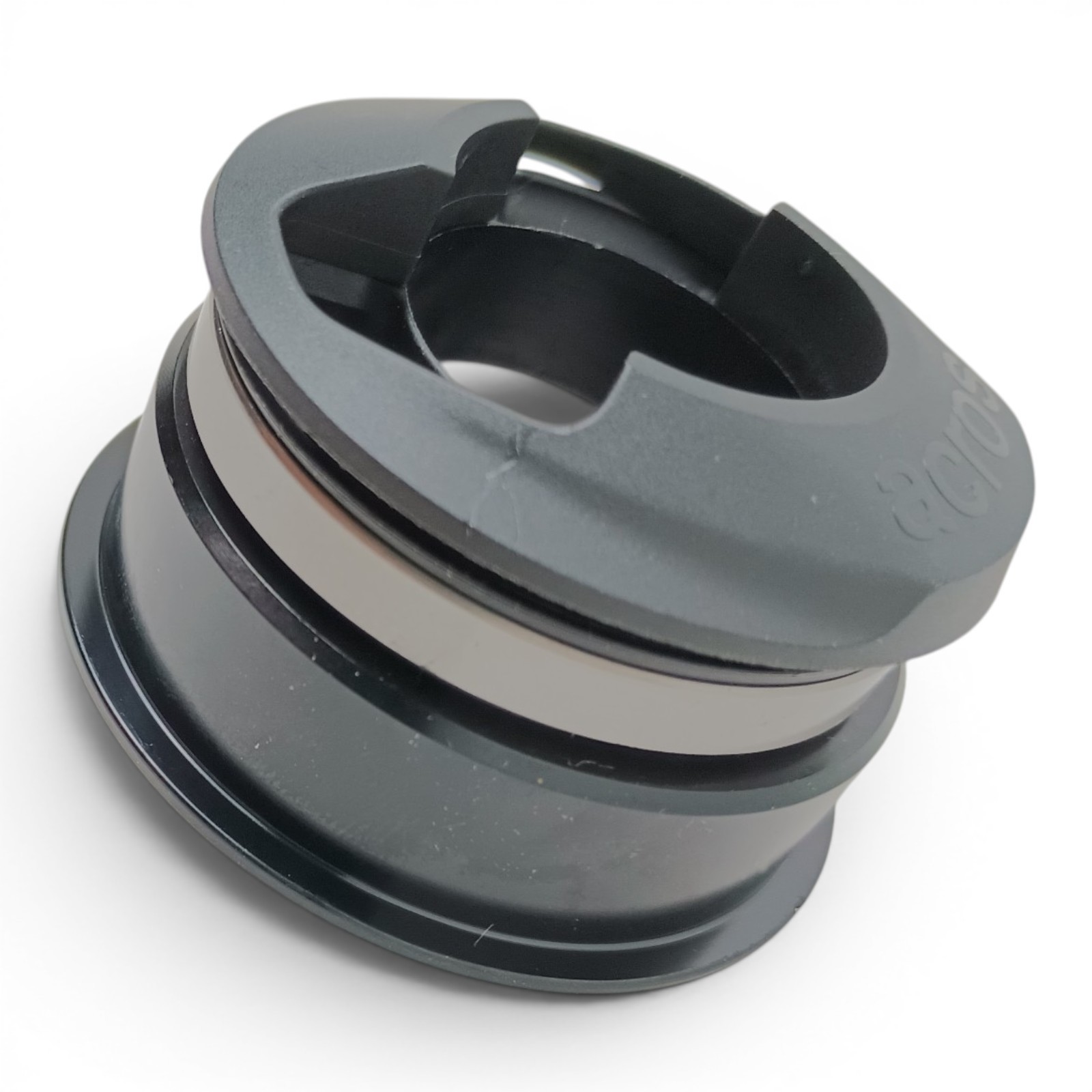 Acros internal sealed 1.5» headset internal cable routings lockring