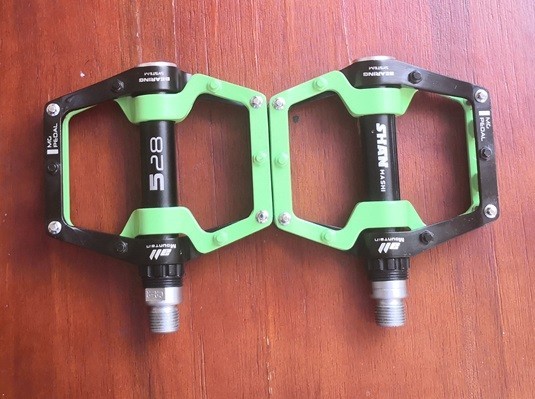 Magnesium Road MTB Mountain Bike XC Bicycle Pedal Bearings Flat platform Pedals
