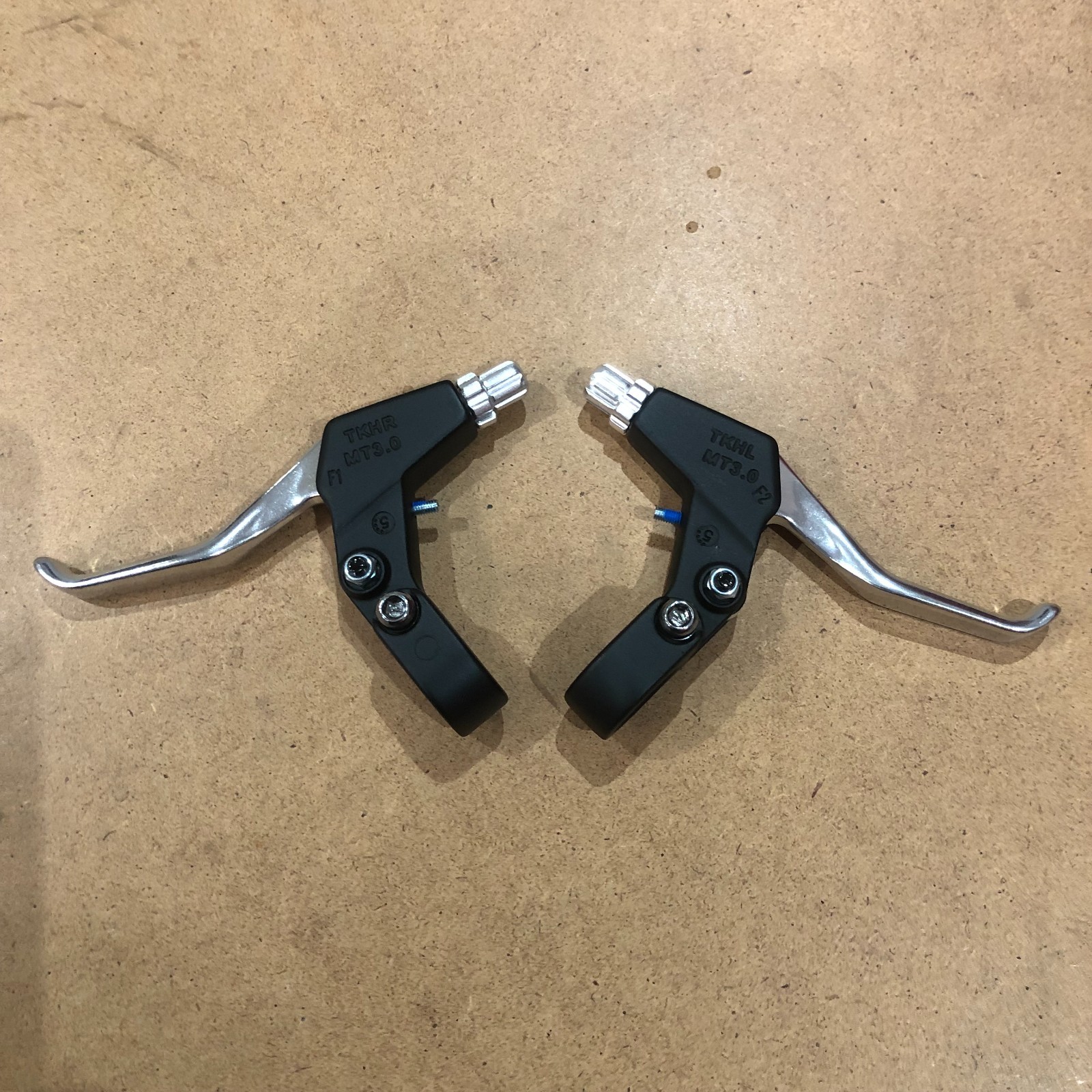 New TEKTRO MTB Brake Lever Set Rapidfire Shifter Compatible Black/Silver