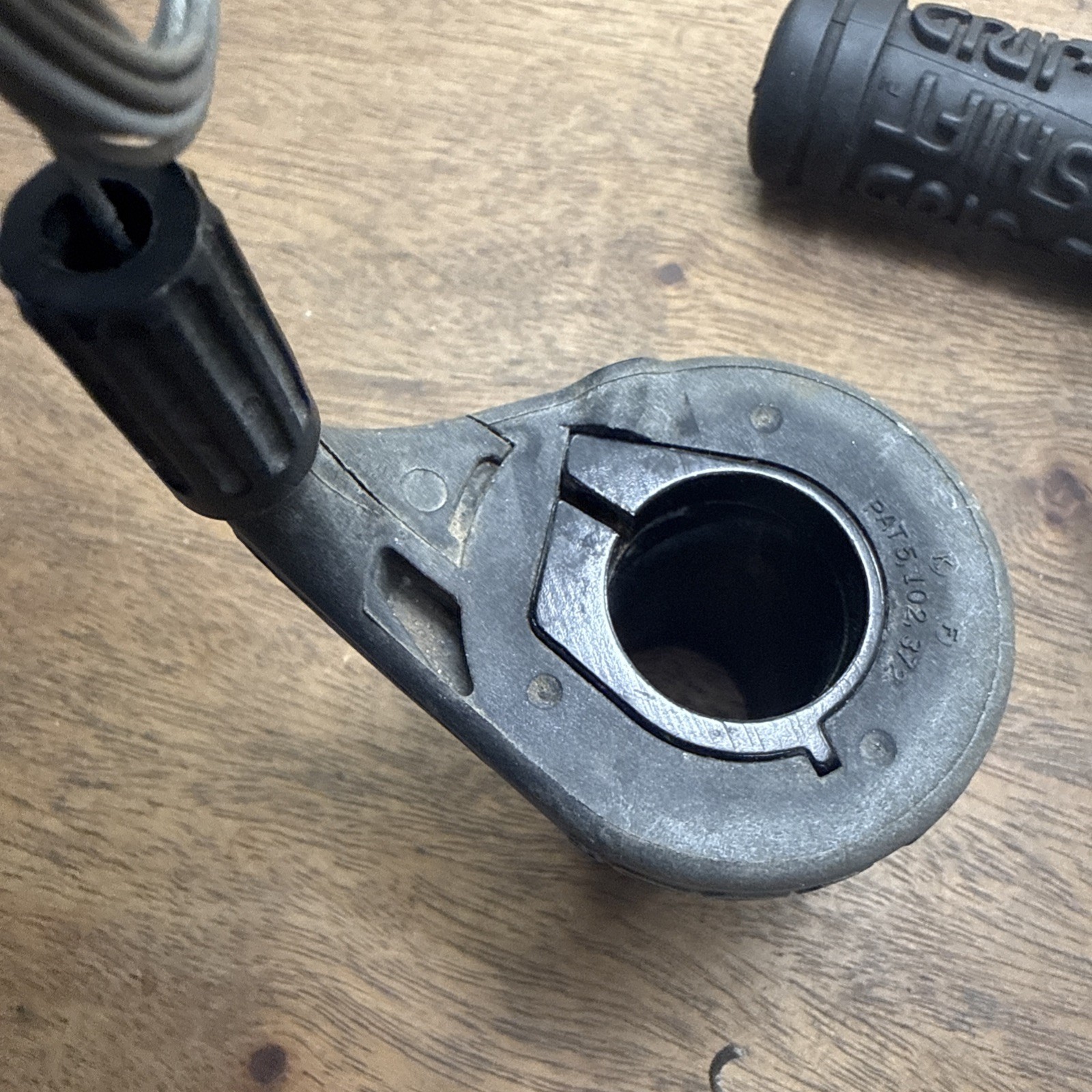 SRAM Grip Shift FSS400 Mountain Bike Shifter Pair Triple 3×7 Speed