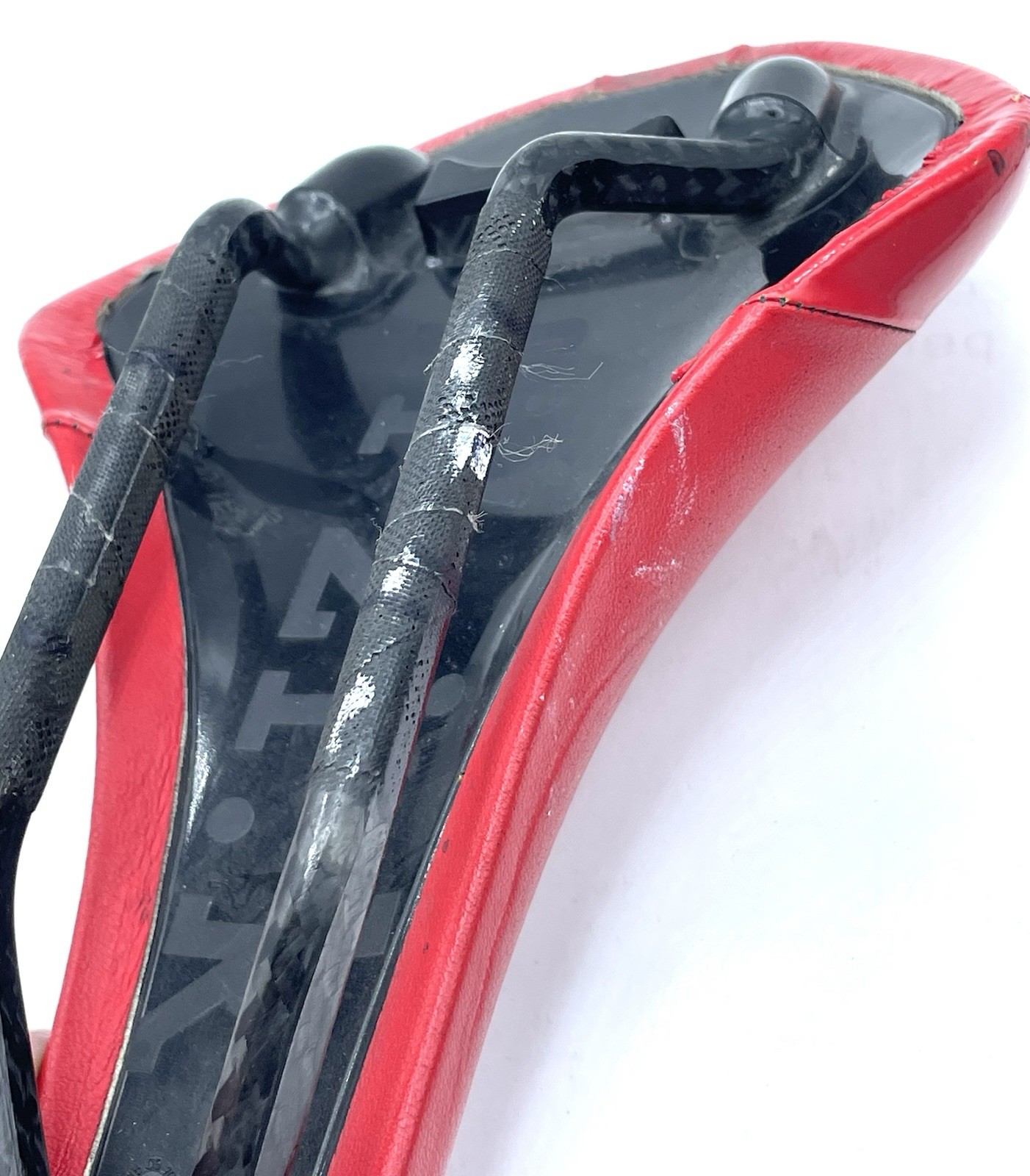 Fizik Antares Road Bike Saddle Braided Carbon Rails