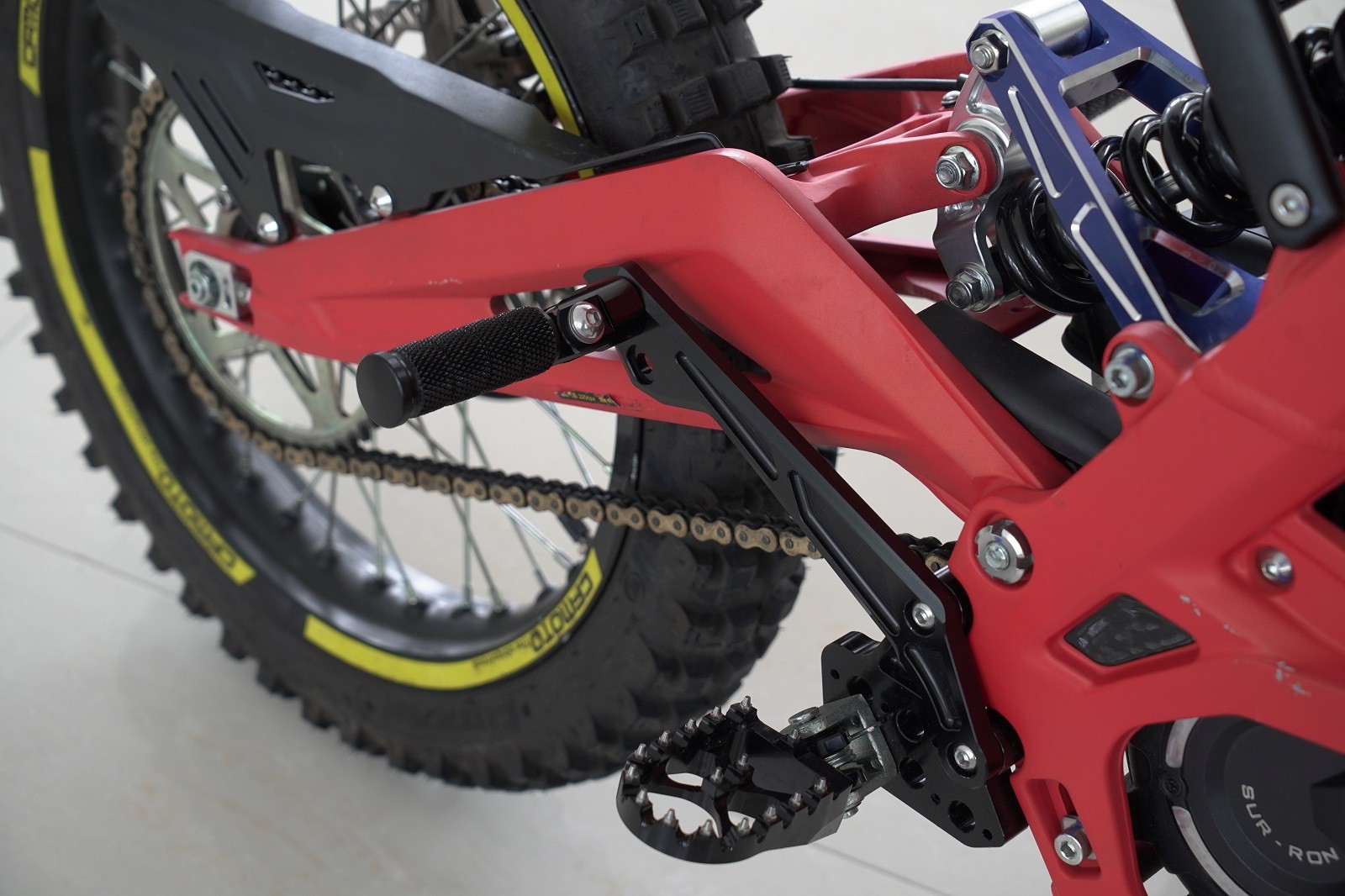 Foot Pegs Pedal Bracket For Surron Light Bee X For Talaria Sting MX3 R MX4 XXX