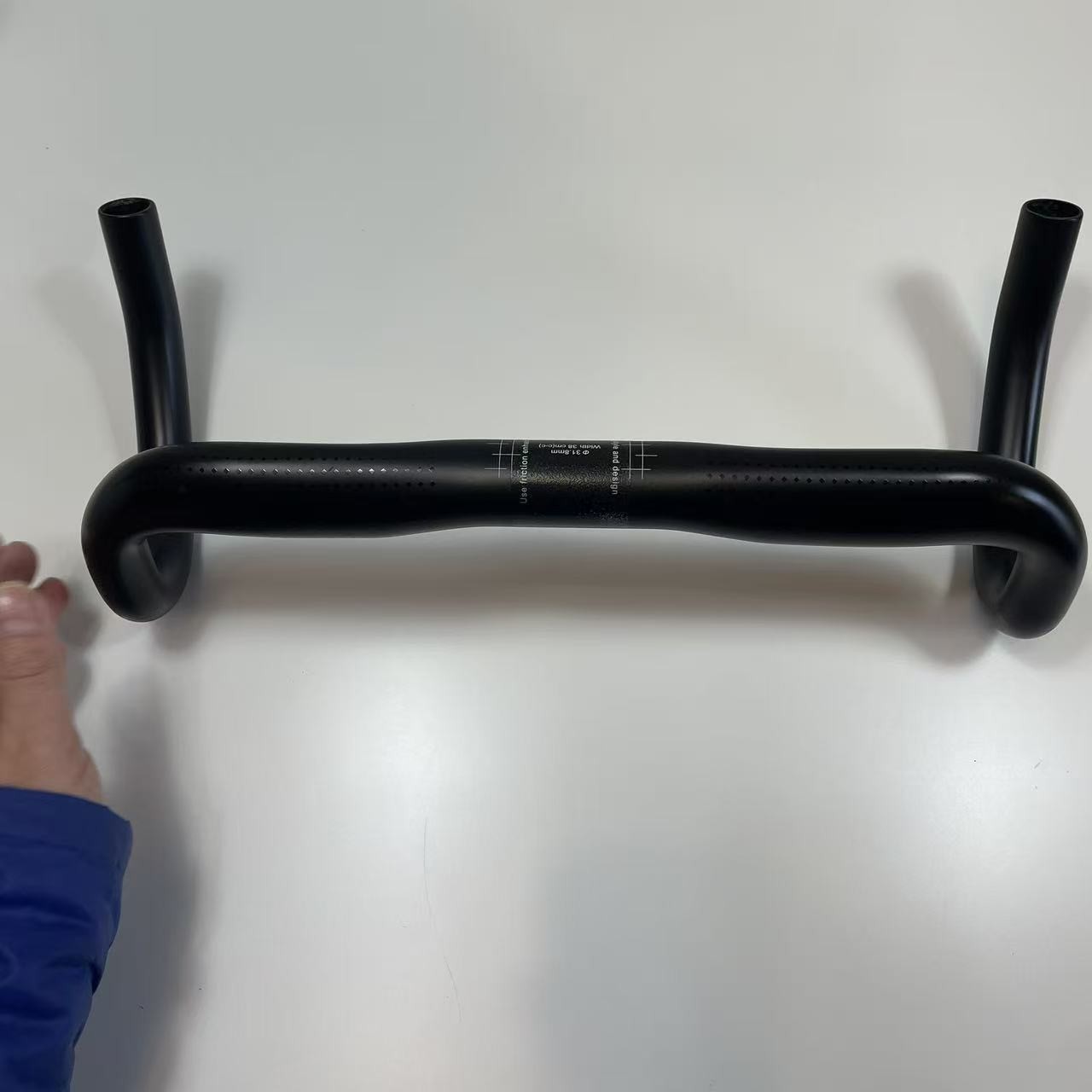 Road Bicycle Handlebars Carbon Handle Bar Drop Bars Cycling Groove Design 38cm