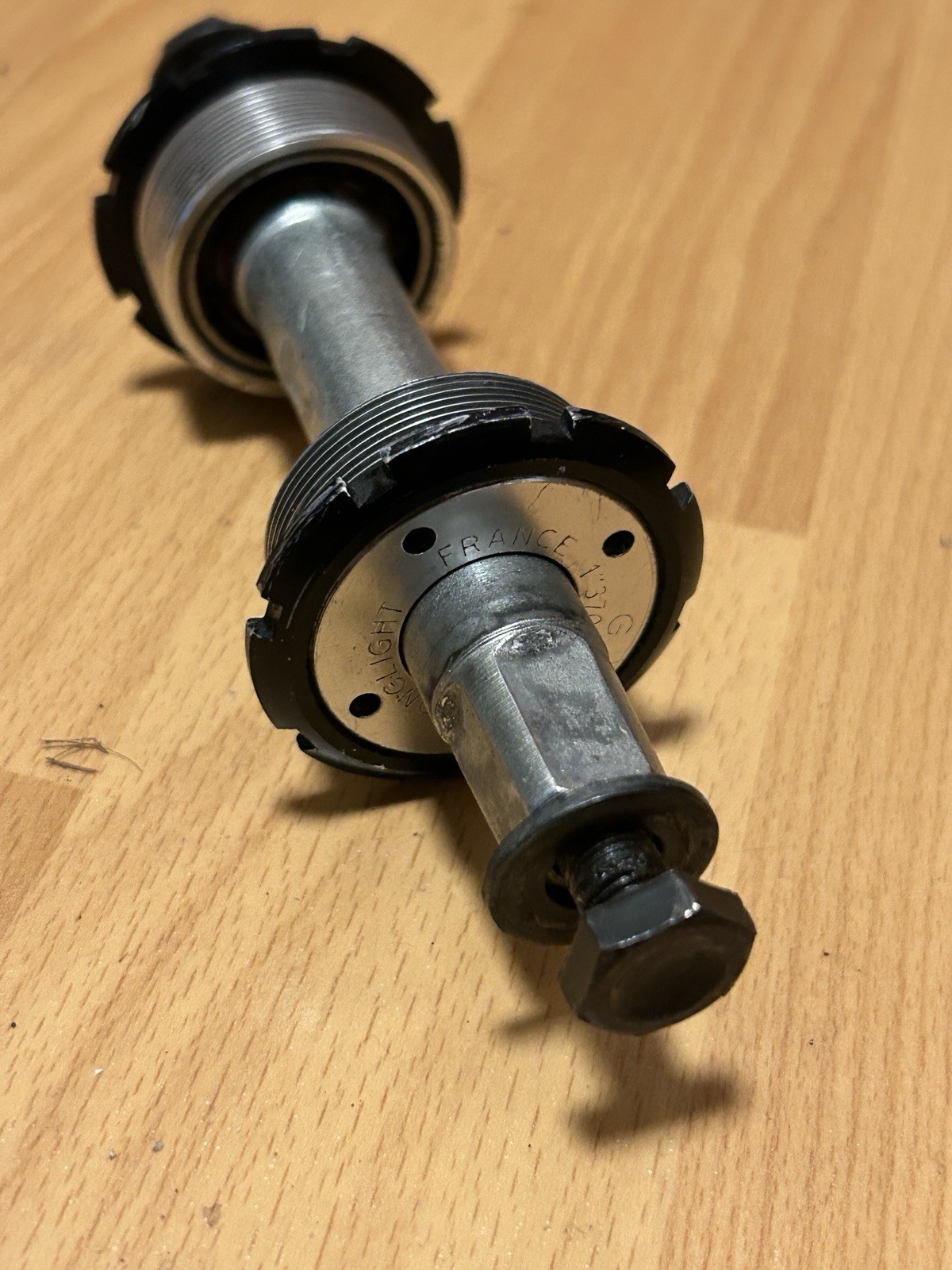 Vintage STRONGLIGHT Bottom Bracket 68 x 123 mm Triple BSA Cartridge Steel Axle