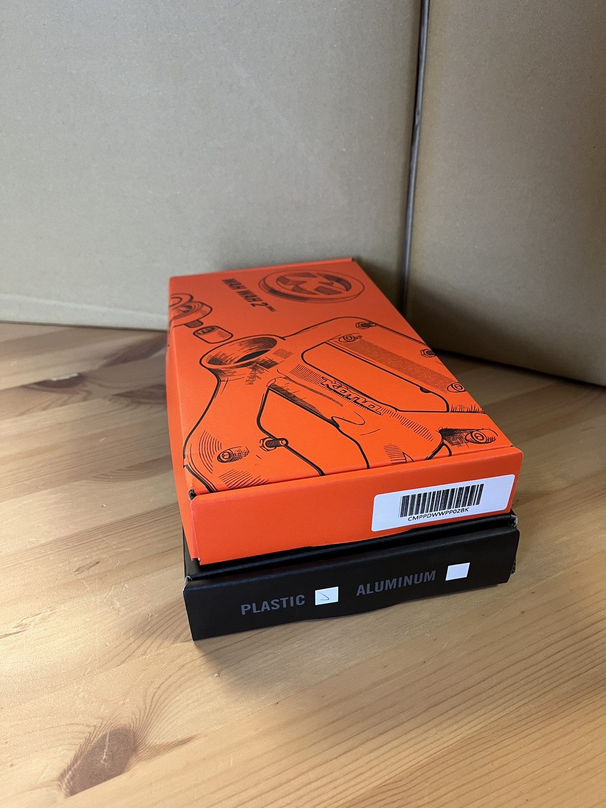 Kona Wah Wah Composite small and large pedal package. Pair of each in black