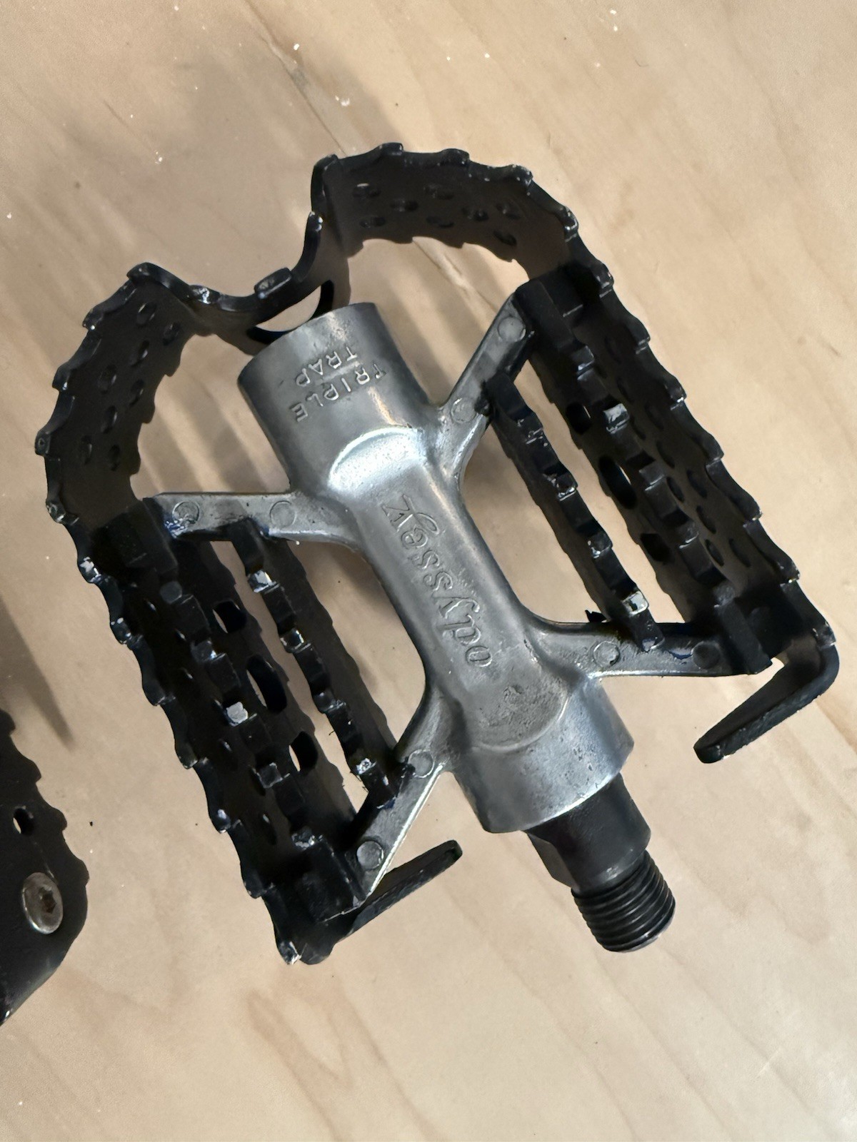 Odyssey Triple Trap Flat Platform Pedals Black/Silver 9/16 in Pair
