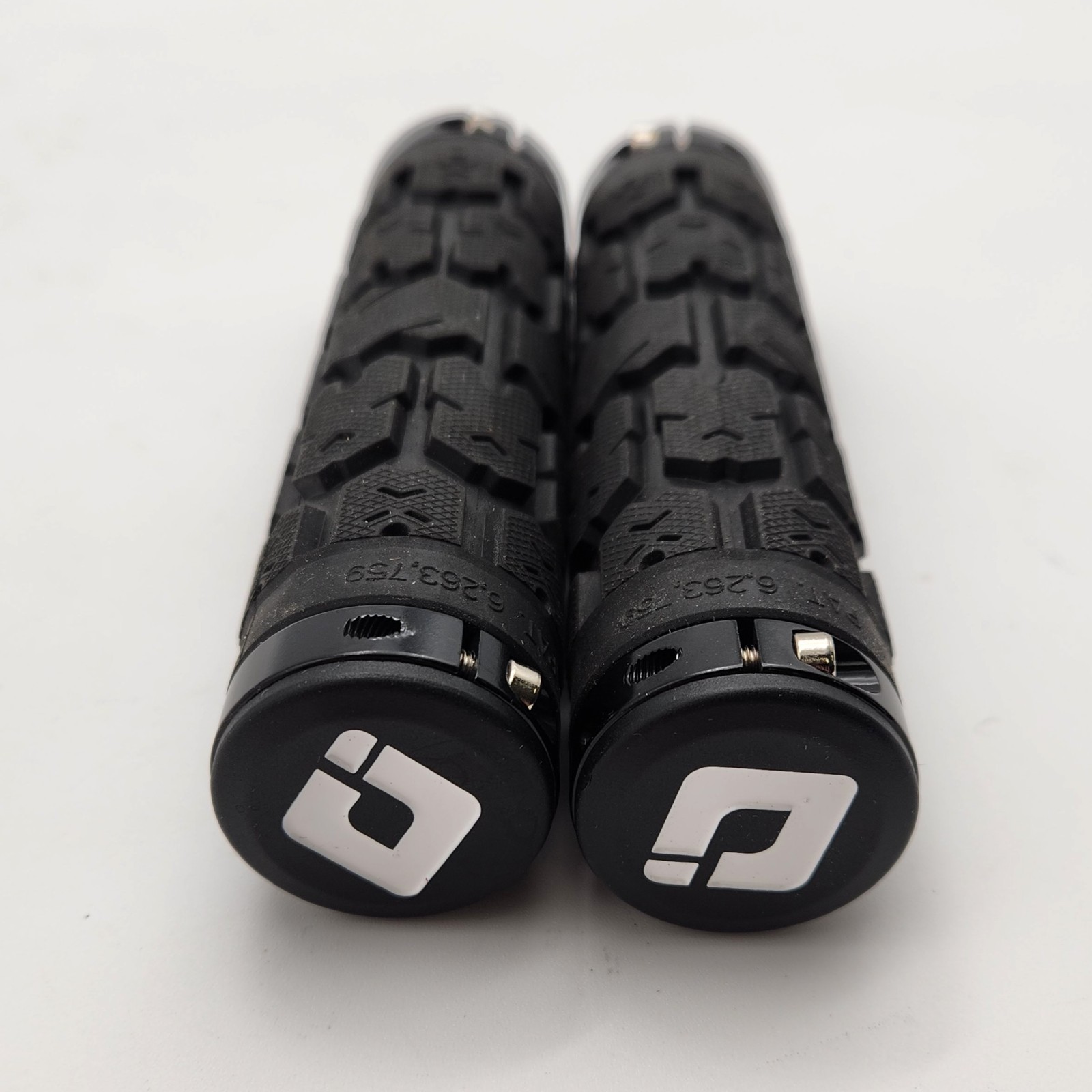 ODI Rogue Double Lock-On Bicycle Grips 130mm Black NO PACKAGE