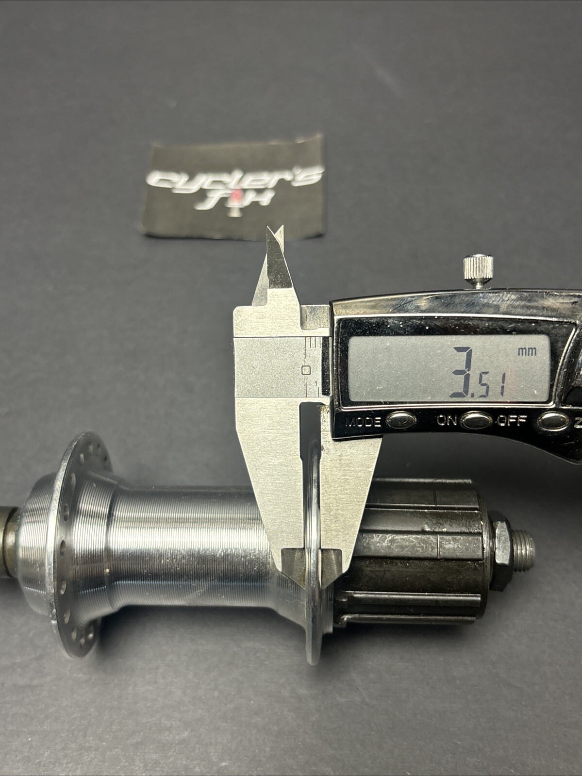 Shimano 36H FH-RM40 8 Spd Rear Bike Cassette Parts Hub Mtb Fit: Trek Specialized