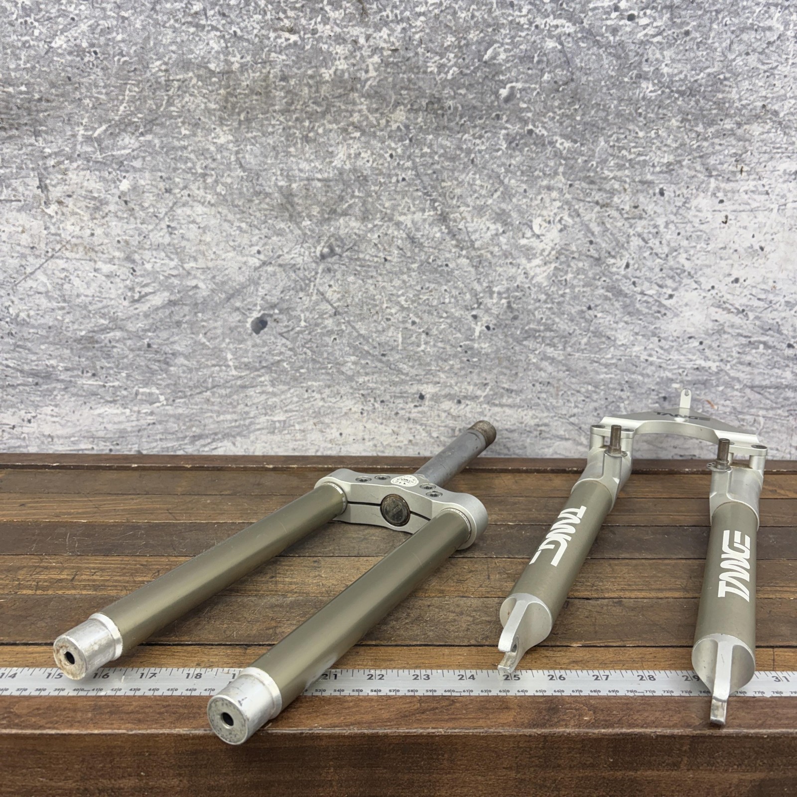 Vintage Tange Switchblades Suspension Fork PARTS 1in Threaded Stanchion Crown 26