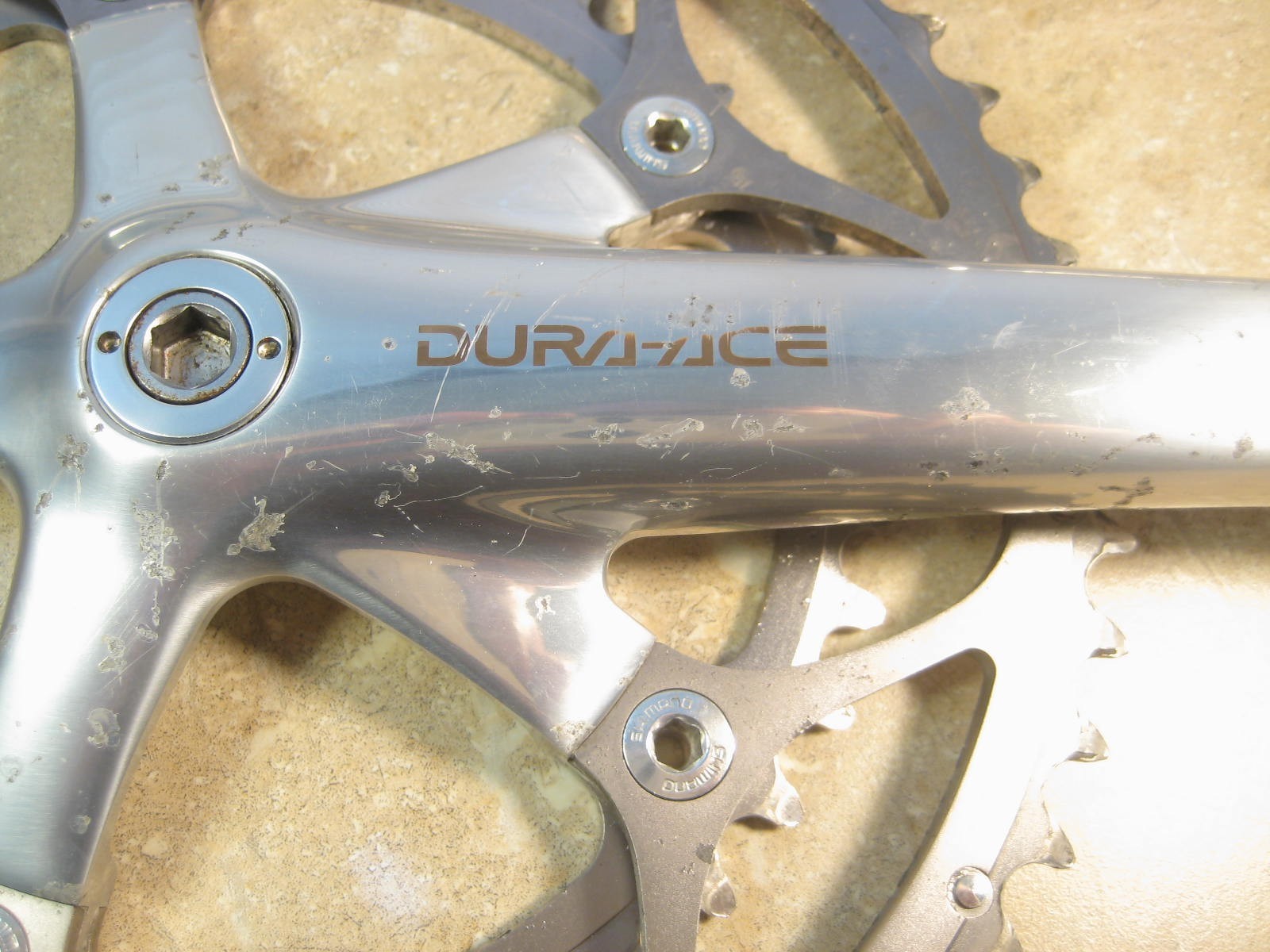 Shimano Dura Ace FC-7700 172.5mm Crankset 53/39 + Bottom Bracket Octalink