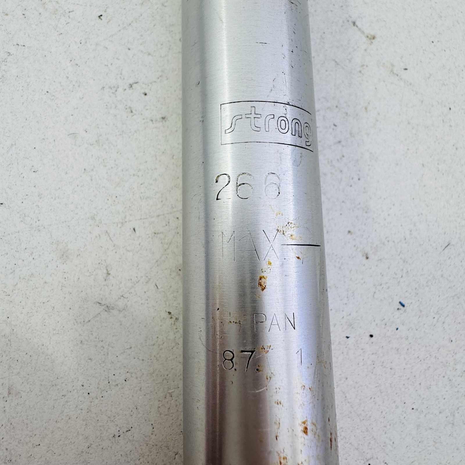 Vintage Strong Seatpost 26.6mm Silver Aluminum Japan 260mm Road MTB Bike A33