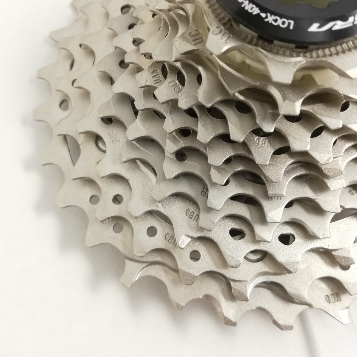 SHIMANO ULTEGRA CS-R8100 12-Speed Road Cassette Sprocket 11-30T New Pull-Off