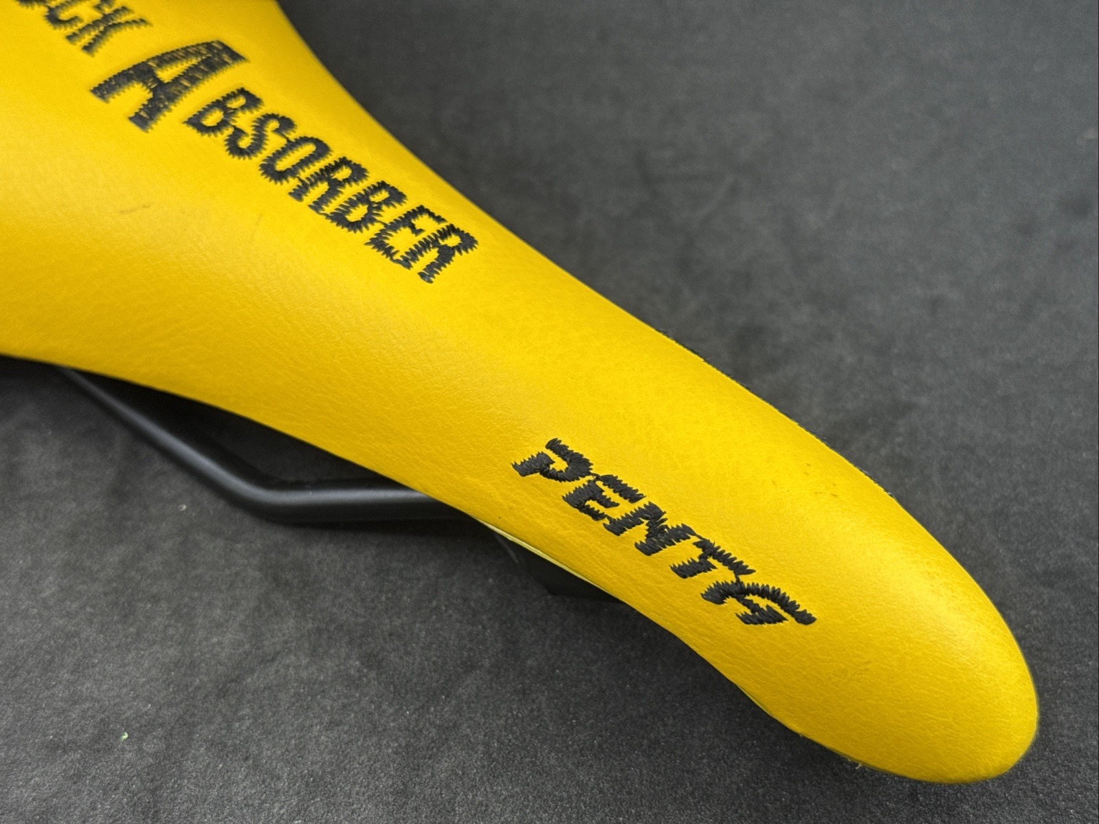 Gipiemme PENTA Saddle Dual Shock Absorber Yellow Steel Rails 270mm x 140mm