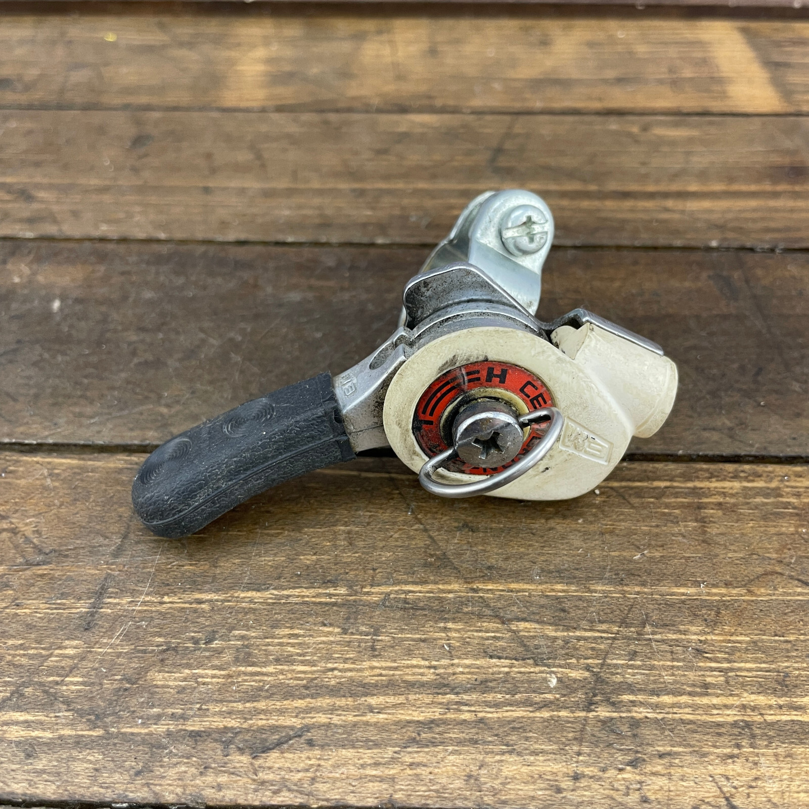 Vintage Shimano EM Thumb Shifter Right 80s MTB Friction Shift ATB 80s White