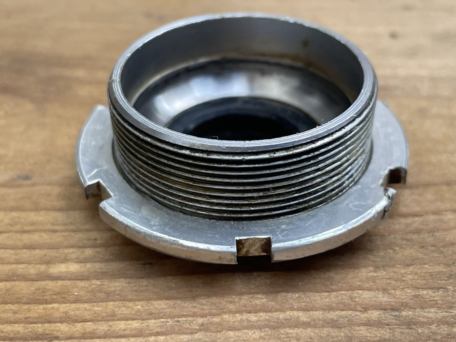 VINTAGE RITCHEY LOGIC PRO 123 SQUARE SPINDLE THREADS BEARINGS 1.37x24T