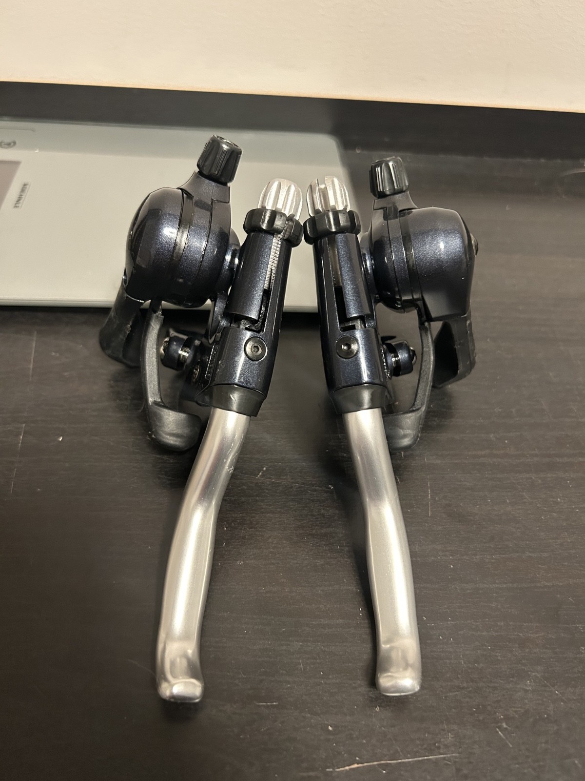 Shimano XTR ST-M900 Right & Left Shifters Brake levers combo 3x8s