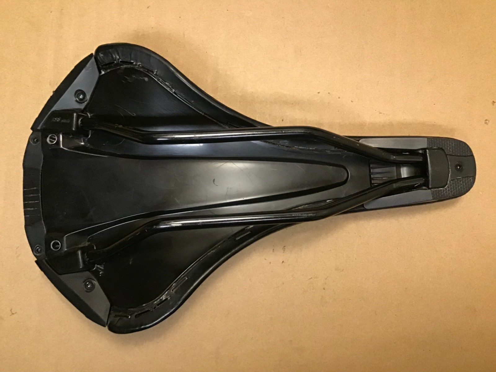 Specialized Myth Women’s Mountain Bike Saddle 155mm Black