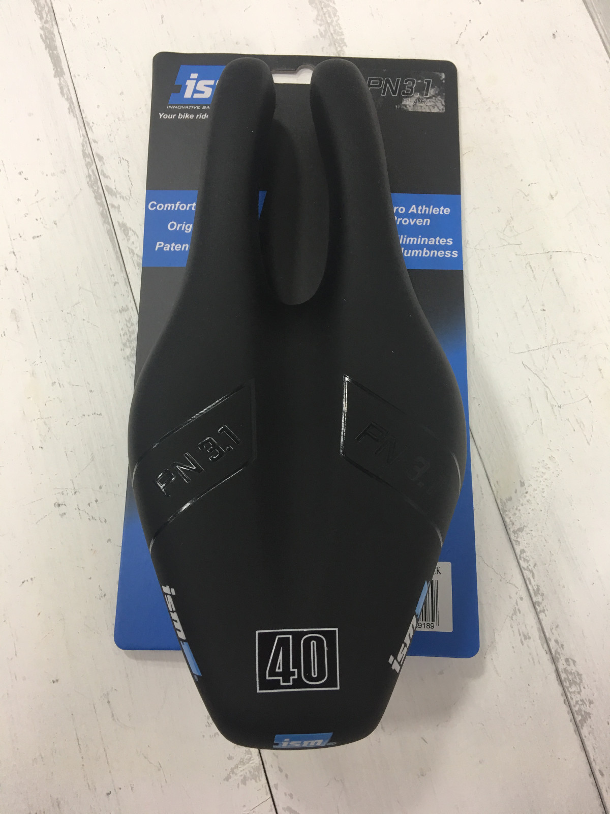 ISM PN 3.1 120x255mm 40 Padding Level Chromoly Rails Saddle (Black)