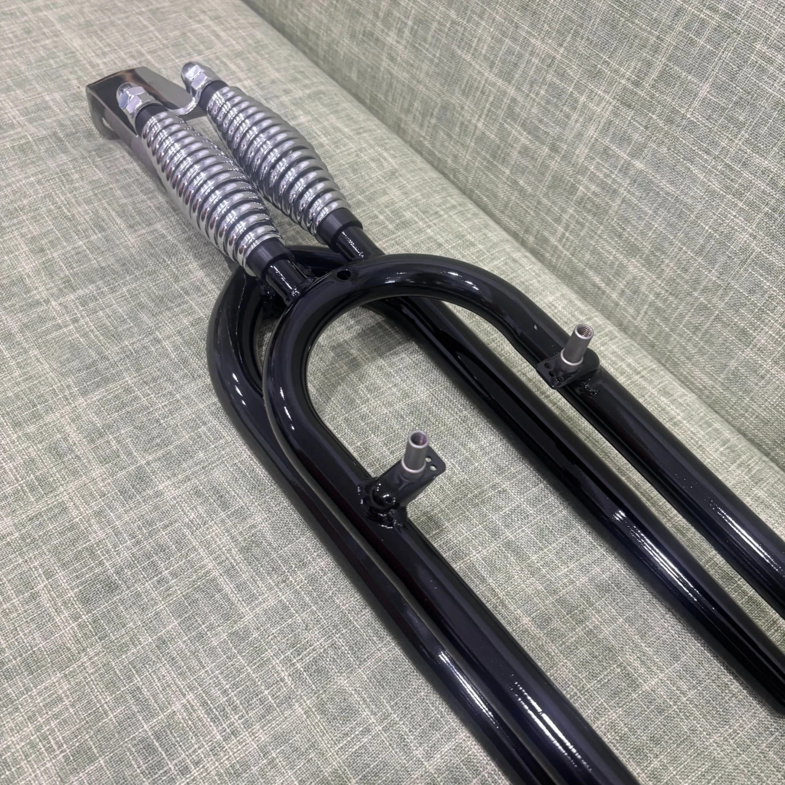 JZsports 1″ Threaded 26″ Dual Springer Bicycke Fork – Cruiser Chopper Bicycle