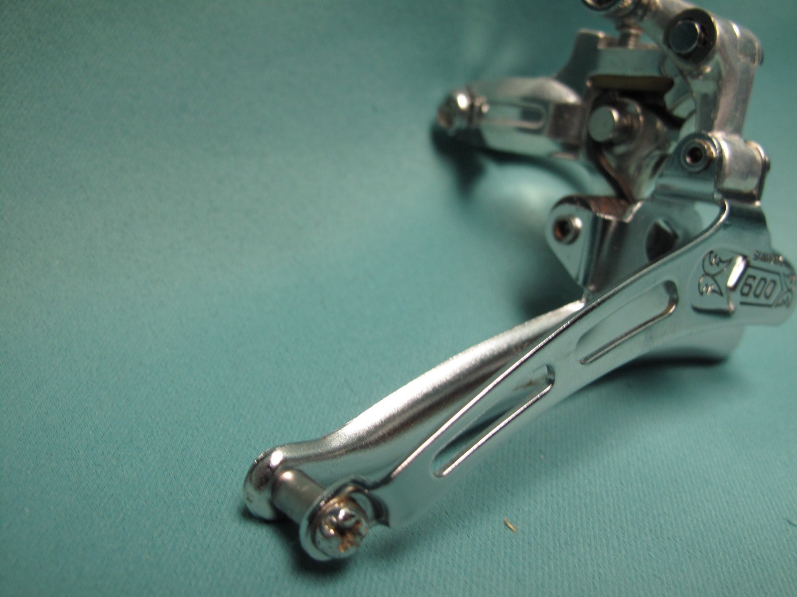Shimano 600 Arabesque Front Derailleur 28.6mm Clamp Double