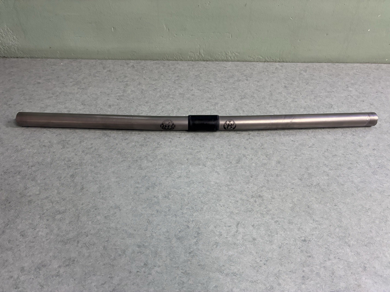 Vintage Bontrager Titec 560mm Titanium Flat Handlebar 22.2mm X 25.4 Shim