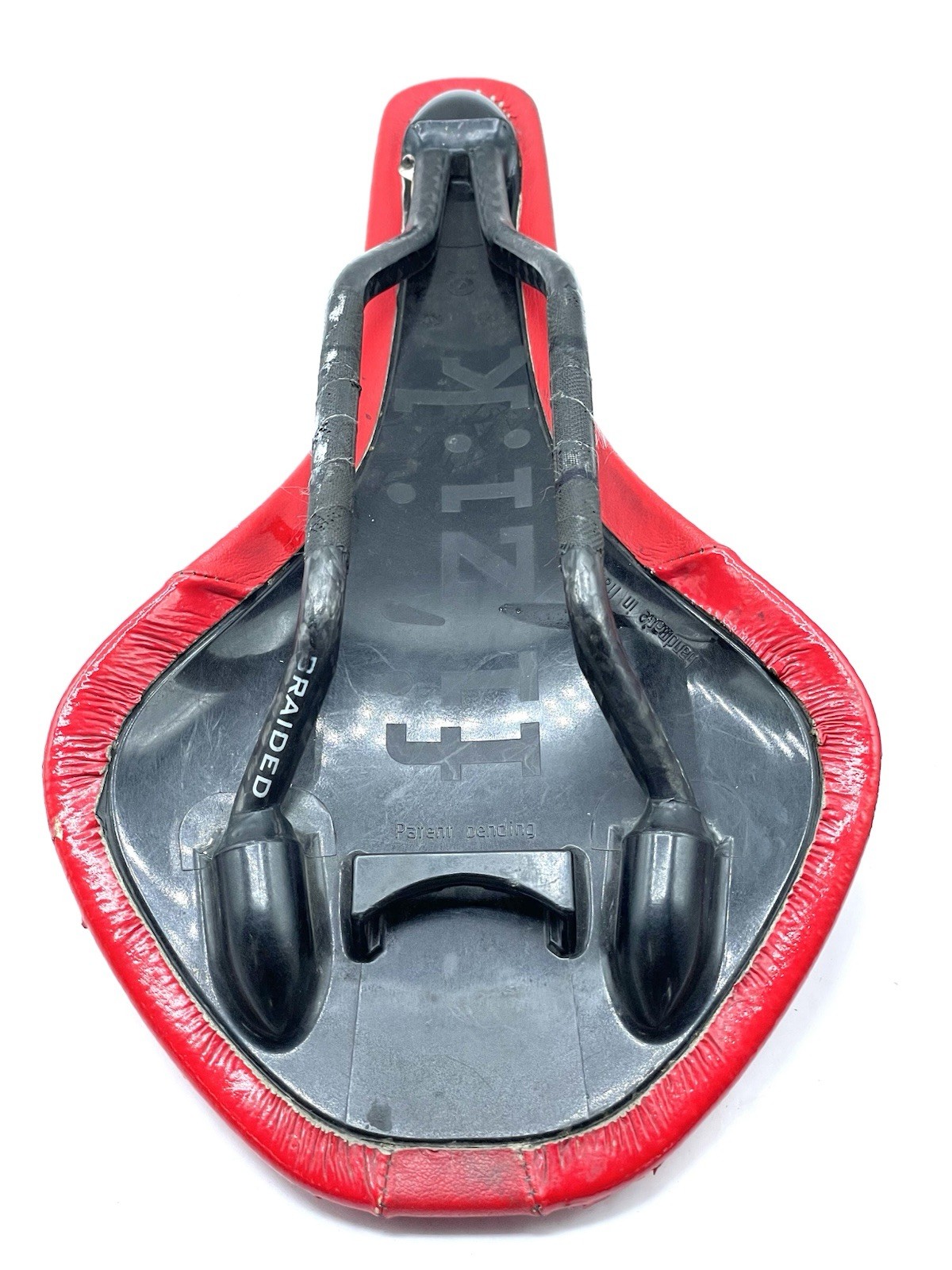 Fizik Antares Road Bike Saddle Braided Carbon Rails