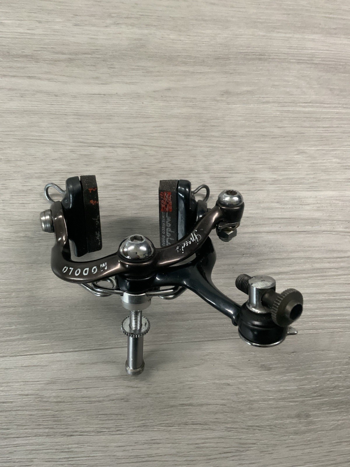 MODOLO SPEEDY FRONT BRAKE CALIPER NUT MOUNT 42-52 MM REACH RECESSED