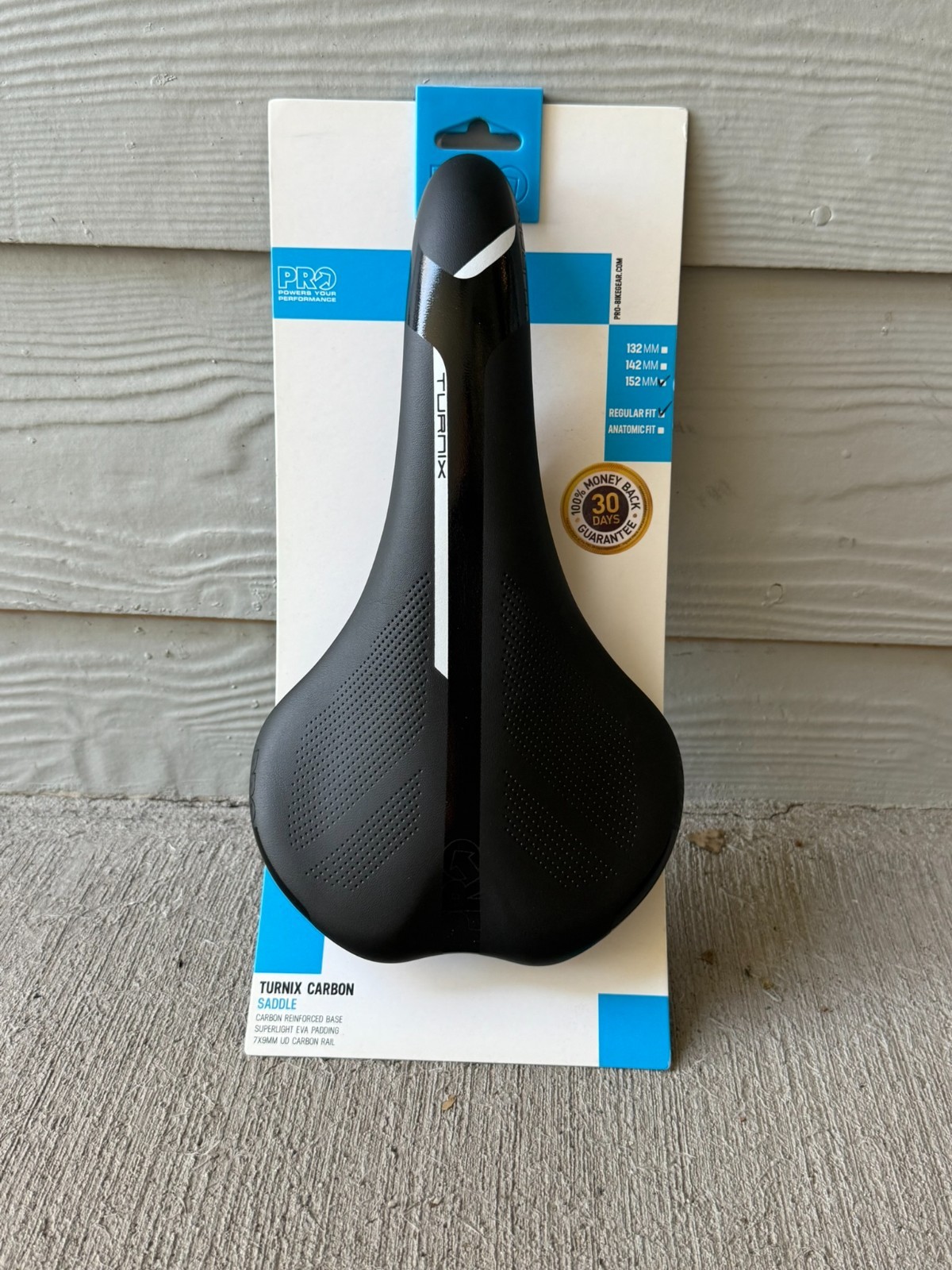 PRO Turnix Carbon Saddle 152mm – 7×9 mm UD carbon rails – regular fit