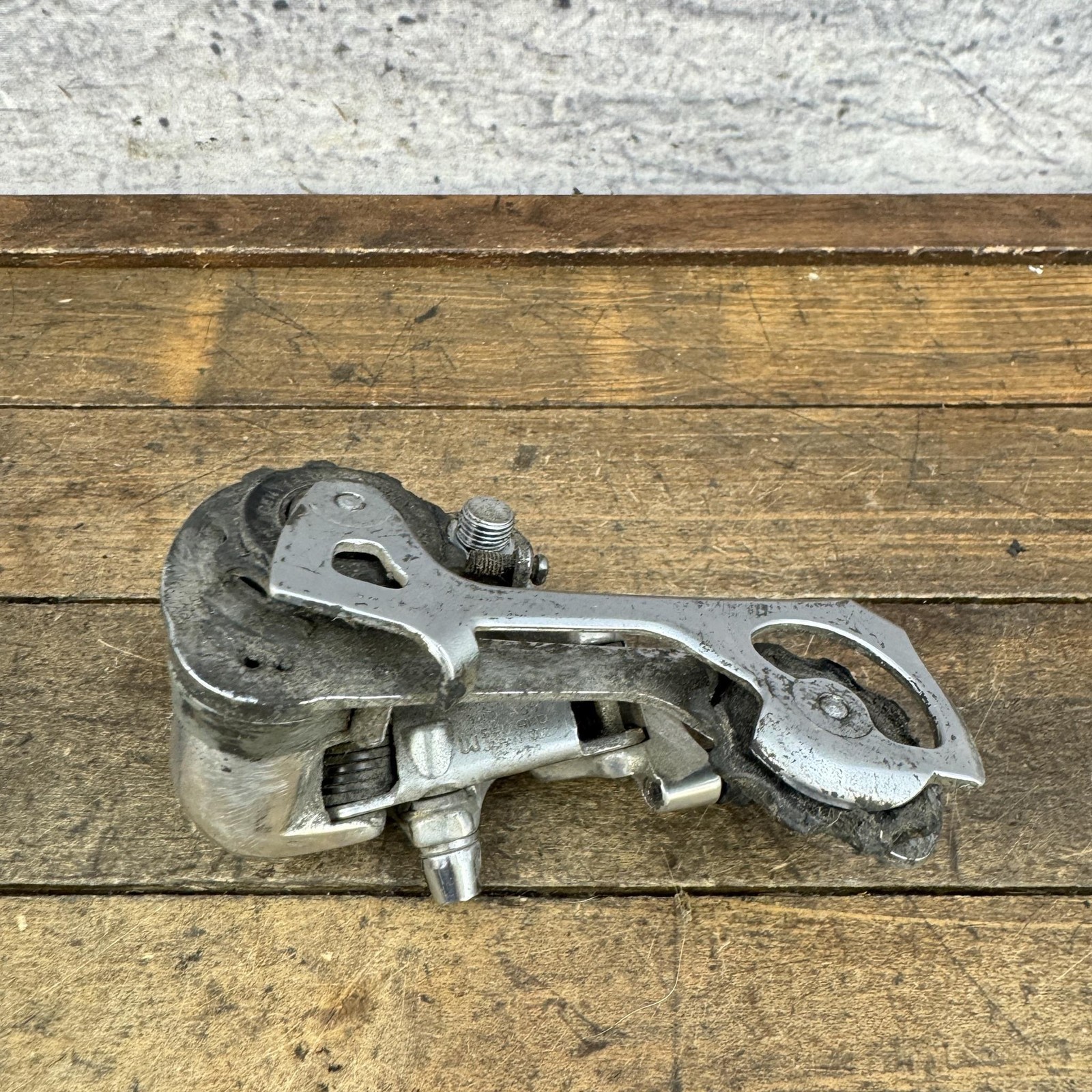 Vintage Shimano RX100 Rear Derailleur RD-A551 LONG Cage Silver Bolt-On Japan