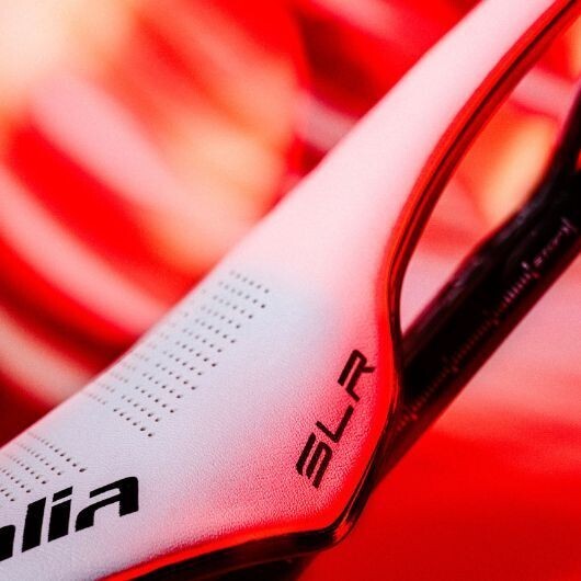 Selle Italia saddle SLR BOOST SUPERFLOW KIT CARBONIO L3 size WHITE carbon rails
