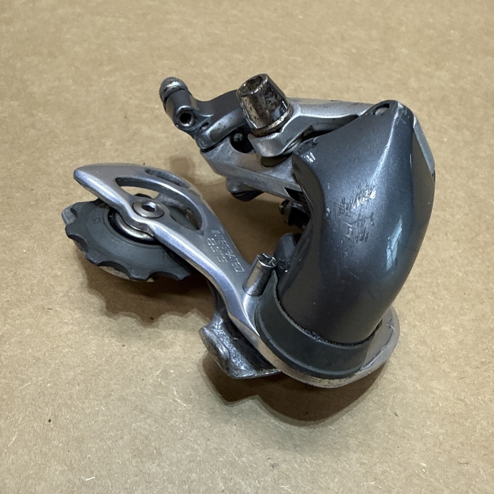 Shimano Ultegra 600 8 Speed Road Bike Rear Derailleur Mech bcc60