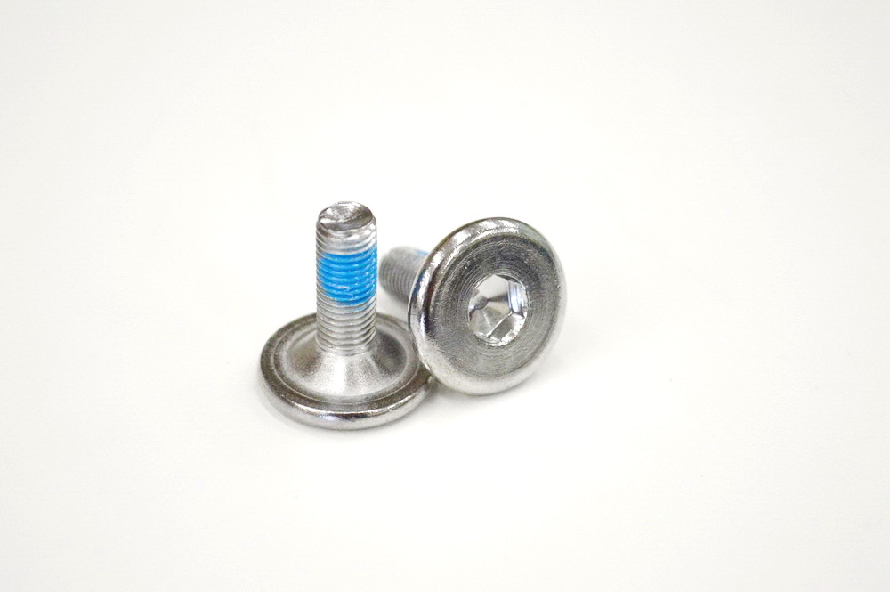2x New BMX Large Flange Crank Spindle Bolts – M8x1.0 Thread Pitch x18mm SILVER