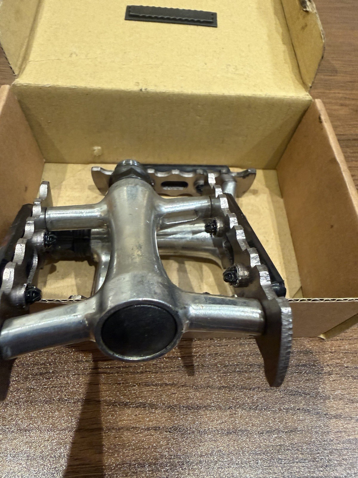 FLIPSTER Urban/Touring Flat Platform Pedals Silver Aluminum Chromoly 232g