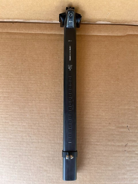 BMC bicycle carbon D shaped seat post 380mm straight SLR 01 seatpost