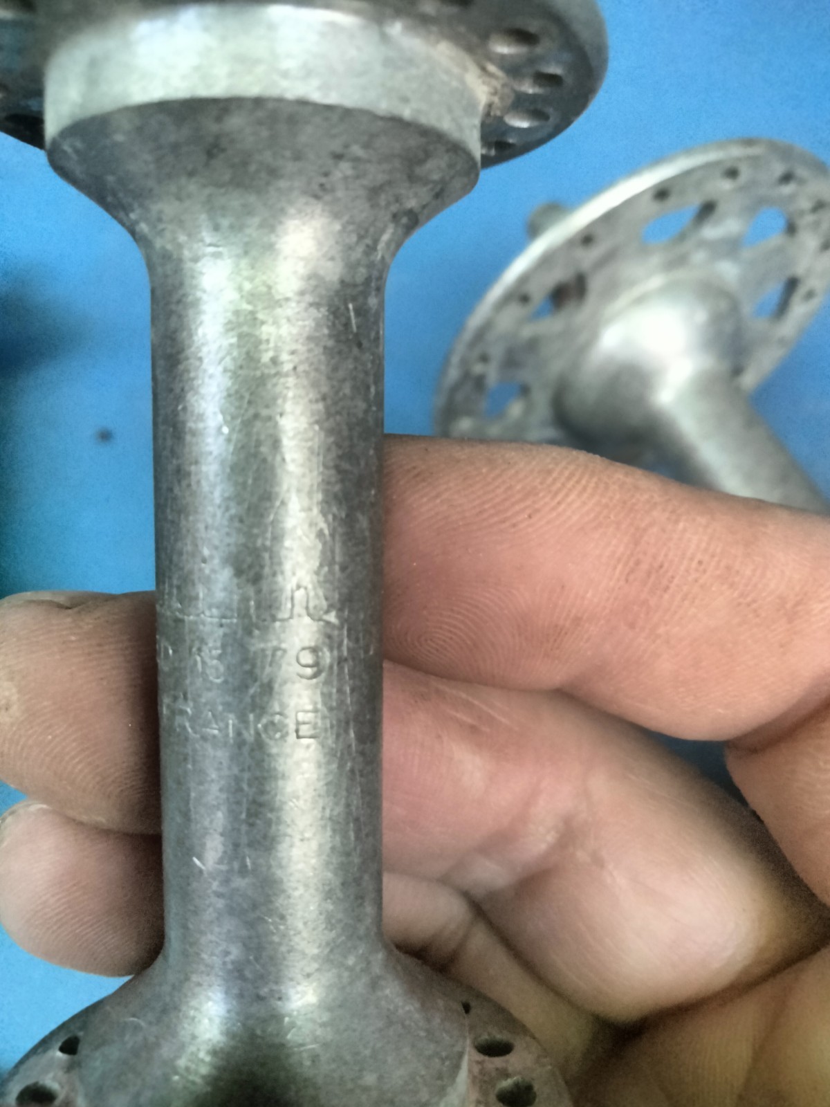 bicycle front hub ,high/low flange ,mid 70s vintage Schwinn, Mark usa LOT