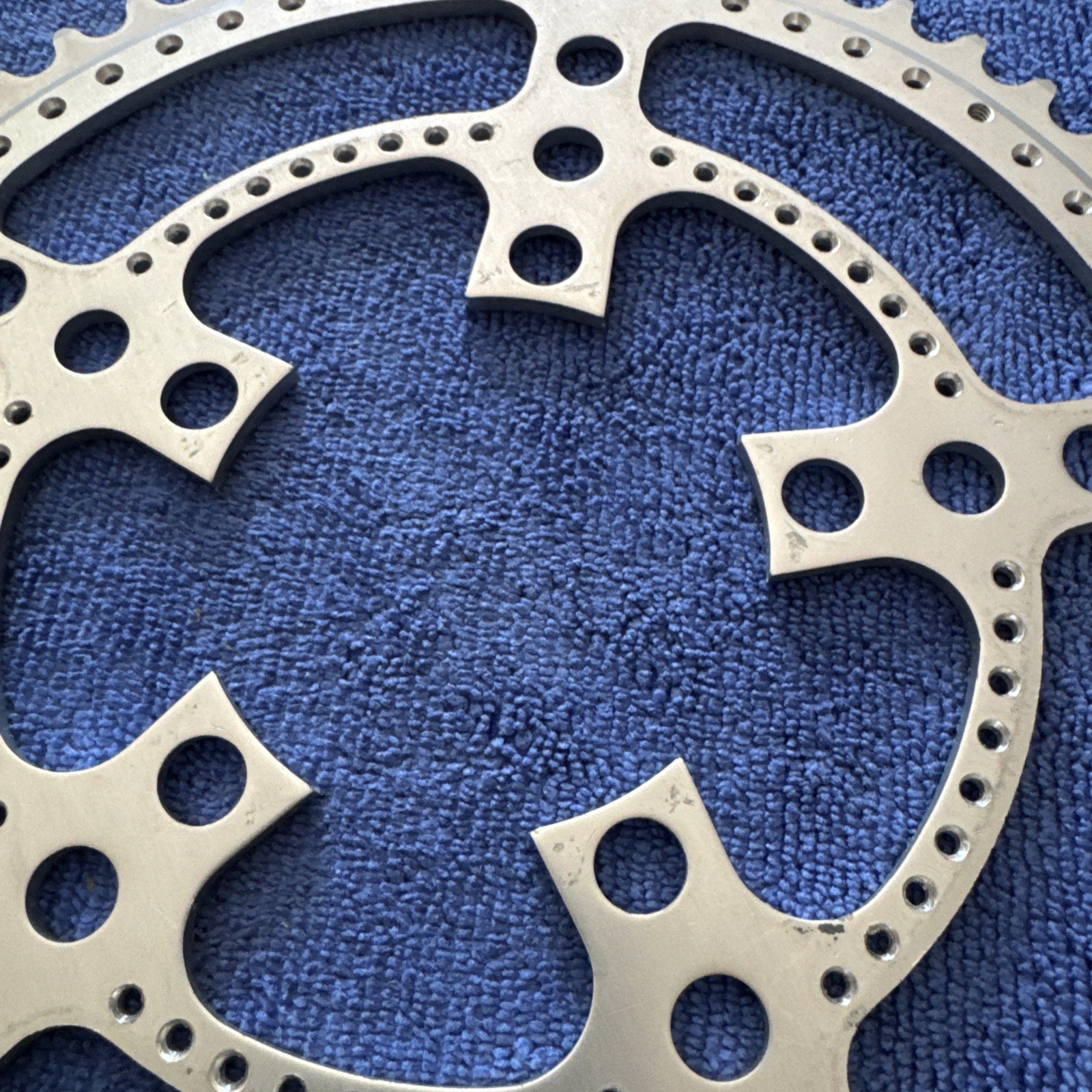 VNTG STRONGLIGHT 99 BIS DRILLIUM ALLOY CHAINRING 86 BCD X 54T SIL NEW W/O PKG